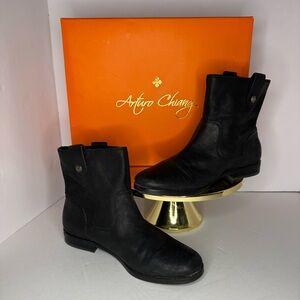 Arturo Chiang Blayzen Black Leather Ankle Boots Size 6.5 - EUC